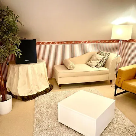 Julian Mansarde Apartment Aurich
